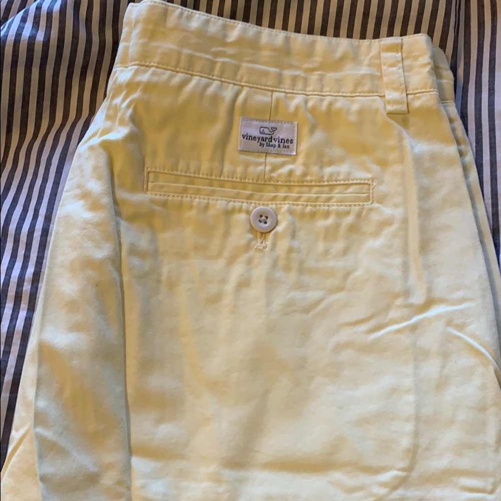 Vineyard Vines Club Short in Yellow
